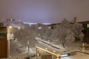 Embrace Syracuse University’s first snow with festive events throughout the week. Unique gifts will be sold at the Winter Art Sale in the Shaffer Art Building, and a card-making workshop will take place at the SU Art Museum.
