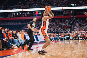 Syracuse looks to bounce back from a 14-point loss to Clemson when it faces Pitt Saturday. 