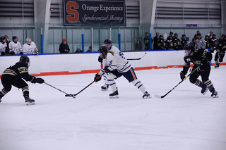  Losing 4-2, Syracuse scored two girls very quickly into the fourth quarter. 